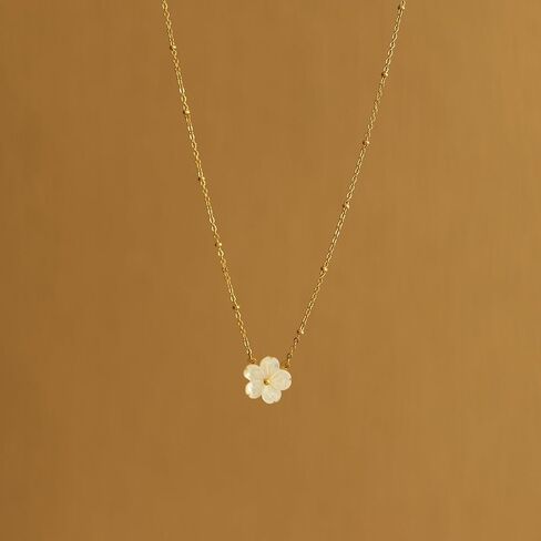 قلادة صغيرة على شكل زهرة صدف قلادة قلادة صغيرة مطلية بالذهب عيار 18 قيراط in Kuwait