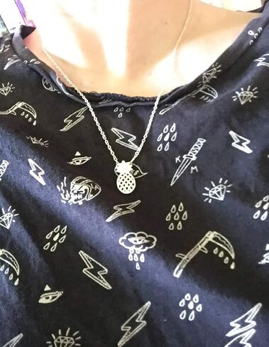 SKQIR قلادة الأناناس، مجموعات مجوهرات نسائية صغيرة مصنوعة يدويًا من الفولاذ المقاوم للصدأ على شكل أناناس (أقراط + أساور + مجموعة مجوهرات قلادات) in Kuwait