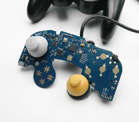 Gooms GC PhobGCC 2.0 with Lubed Triggers - Professional GameCube Controller for Tournament Players - Pretuned Phob Custom Motherboard Precise Inputs Competitive Black in Saudi Arabia