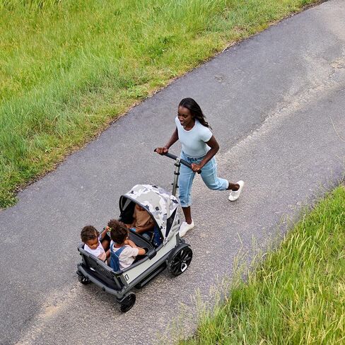 مدينة فير كروزر | عربة أطفال فاخرة للرضع والأطفال الصغار | نظام الدفع التقليدي لعربة الأطفال | معتمد من JPMA | خفيفة الوزن وقابلة للطي | 2 مقاعد in Kuwait