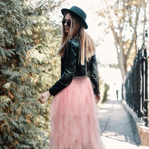 تنورة توتو وردية بخصر مرن من التول تنورة متوسطة الطول ذات طبقات مكشكشة فستان طويل من التول للفتيات والنساء والبالغات in Kuwait