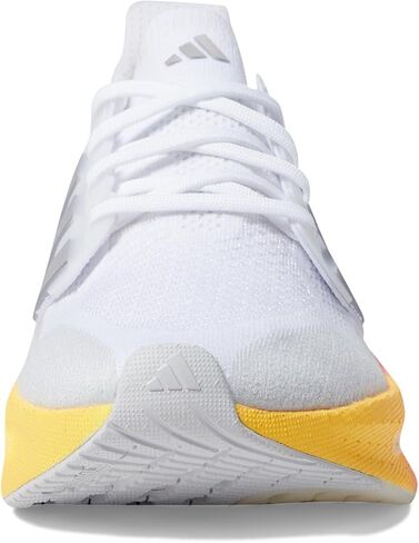 حذاء رياضي Ultraboost 5 W للسيدات من أديداس in Kuwait