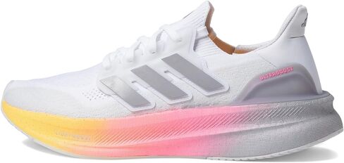 حذاء رياضي Ultraboost 5 W للسيدات من أديداس in Kuwait