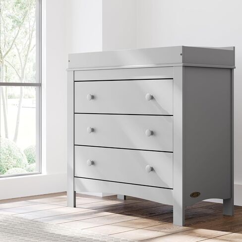Graco Noah 3 Drawer Chest with Changing Topper (Pebble Gray) – GREENGUARD Gold Certified, Baby Dresser Table Top, for Nursery, Kids in Saudi Arabia