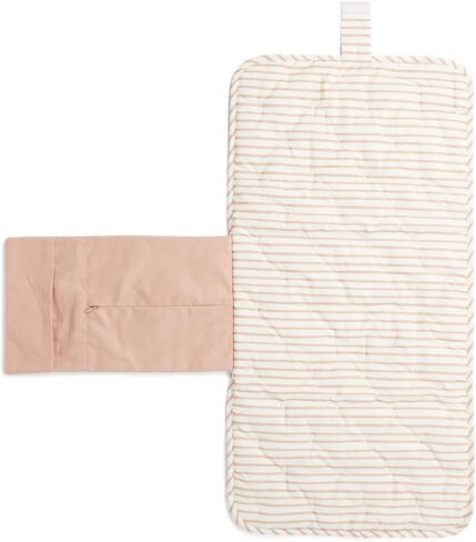 وسادة تغيير الحفاضات المحمولة PEHR On The Go باللون الوردي in Kuwait