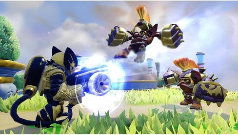 Skylanders SuperChargers: Drivers Legendary Hurricane Jet-Vac Character Pack in Saudi Arabia