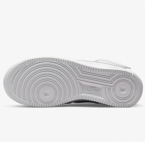 Nike Women's Air Force 1 High Triple White أبيض/أبيض-أبيض (نظام مقاسات الأحذية الأمريكية، للبالغين، للنساء، رقمي، متوسط، 10) in Saudi Arabia