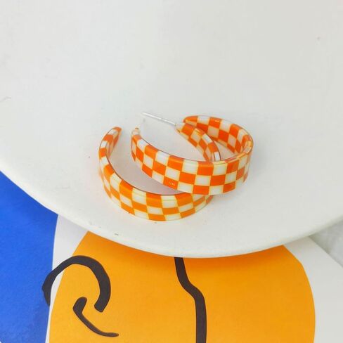 C shaped Minimalist 80s Acrylic Drop Earrings Checkerboard Y2k Lightweight Hoop Earrings For Women Girls Jewelry Gift in Saudi Arabia