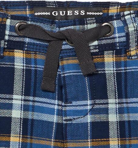 طقم بولو بأكمام قصيرة للأولاد من GUESS ومجموعة قصيرة منقوشة in Kuwait