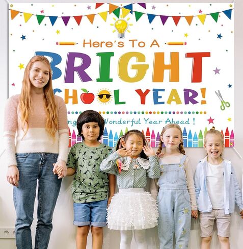 لافتة خلفية للعام الدراسي المشرق للعودة إلى المدرسة، خلفية تصوير فوتوغرافي لليوم الأول من المدرسة، لافتة للأطفال في الفصل الدراسي للعودة إلى المدرسة، ديكور خلفية لحفلات الصور، دعامات بيضاء in Kuwait