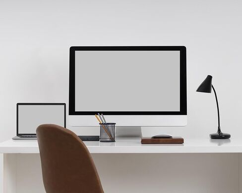 Universal Docking Station UD22, USB C Docking Station Dual Monitor, HDMI, Display Port, 2.6 ft USB-C Cable, and Mousepad Included in Kuwait