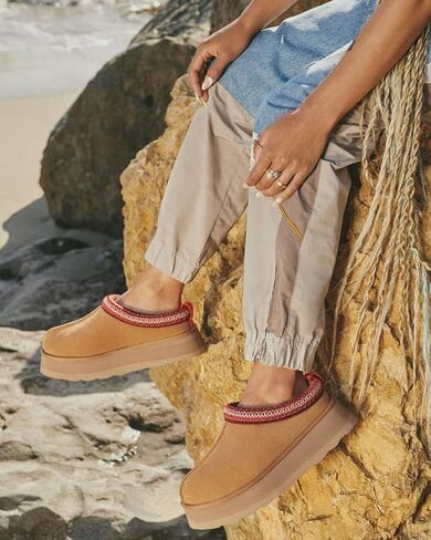 Platform Slippers Mini Boots for Women Fleece Lined Snow Boots Anti-Slip Snow Platform Slippers for Women Winter Outdoor in Saudi Arabia