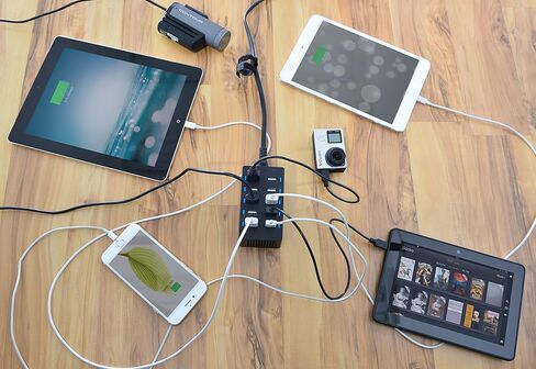 شاحن سابرينت 60 وات (12 أمبير) 10 منافذ USB سريع لسطح المكتب بحجم عائلي. 6 كابلات USB صغيرة [X3-3قدم. وX3-1قدم] أسود (AX-TU63) in Kuwait