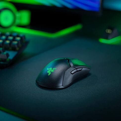 ماوس الألعاب اللاسلكي Razer Viper Ultimate Hyperspeed الأخف وقاعدة شحن RGB (متجدد) in Saudi Arabia