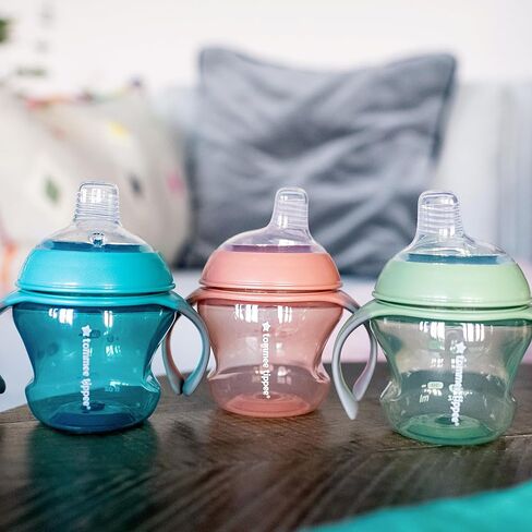 كوب تومي تيبي الانتقالي، حلمة تشبه الثدي وفوهة شرب سيليكون ناعمة، مقابض سهلة الإمساك وقابلة للإزالة، غطاء مانع للتسرب، 150 مل، من 4 إلى 7 أشهر فما فوق، وردي in Kuwait