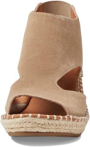 صندل نسائي من Gentle Souls من Kenneth Cole Cody Espadrille Wedge in Kuwait