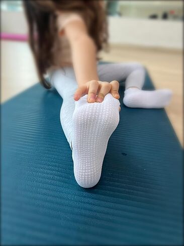 Melankoli Girls Socks 6-8 Years Old Grip Socks Pilates Yoga Dance Barre Ballet Non Slip Crew in Saudi Arabia
