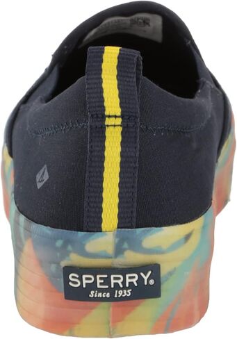 حذاء القارب Crest Twin Gore ذو المنصة النسائية من Sperry in Saudi Arabia