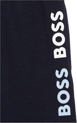 شورت قطني بشعار متكرر للرجال من BOSS in Saudi Arabia