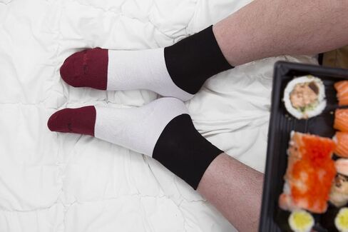 جوارب قوس قزح - للرجال والنساء - صندوق جوارب سوشي زبدة السلمون ماكي - 5 أزواج in Kuwait