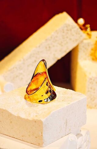 Large Baroque Pearl Gold Ring for Women, Dainty Statement Ring for Women, Big Freshwater Pearl Hypoallergenic Ring with Designer Style, Looks Luxury! in Saudi Arabia