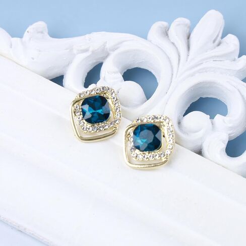 Vintage Crystal Onyx Earrings Rhinestone Square Stud Earrings Black Onyx Square Earrings Square Geometric Earrings Jewelry for Women and Girls (Black) in Saudi Arabia