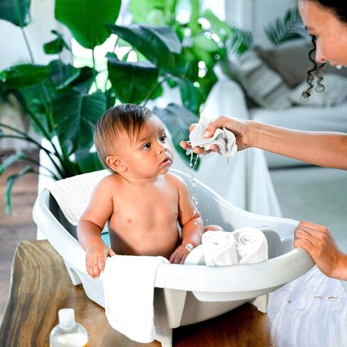 مجموعة مناشف الأطفال كومفي كابز و2 من بطانيات قماط الموسلين in Kuwait