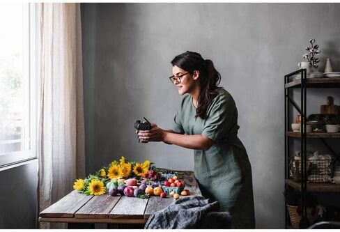 كاميرا Nikon Z5 بدون مرآة كاملة الإطار مع مجموعة عدسات مقاس 24-70 مم f/4 + بطارية 3X EN-EL15C + بطاقة ذاكرة SF-M Tough Series 2X سعة 64 جيجابايت + برنامج تحرير الصور + ميكروفون + شاشة خارجية + المزيد (متجددة) in Saudi Arabia