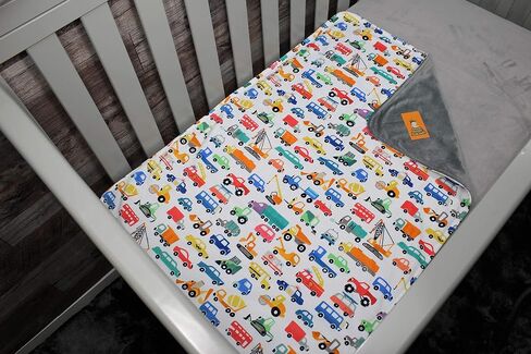 بطانية الأطفال Dear Baby Gear Cars - بطانية أطفال بطبقة مزدوجة - بطانيات للأطفال الصغار - للأولاد والبنات - السيارات والشاحنات ومركبات البناء والمعدات الثقيلة، رمادي - 40 بوصة × 30 بوصة in Kuwait