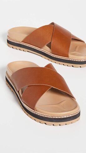 Madewell The Dayna Lugsole Slide Sandal in Leather English Saddle 5 M in Saudi Arabia