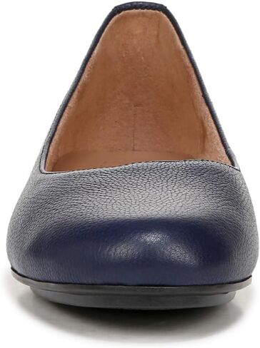 Naturalizer Women's Classic Ballet Flat in Saudi Arabia