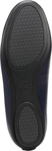 Naturalizer Women's Classic Ballet Flat in Saudi Arabia