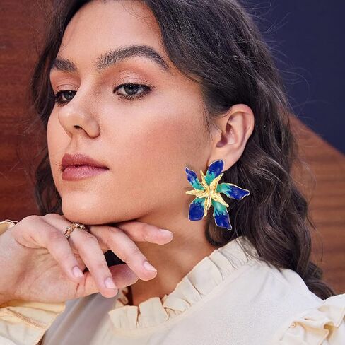 البوهيمي أنيقة زهرة الأزياء استرخى القرط لطيف زهرة معدنية أقراط فريدة من نوعها أنيقة كبيرة زهرة المجوهرات هدية للنساء الفتيات in Kuwait