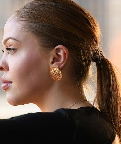 أقراط LOKLIFFAI ذهبية مكتنزة للنساء والفتيات، أقراط متدلية عصرية مطلية بالذهب عيار 14 قيراط هدية مجوهرات كبيرة الحجم in Kuwait