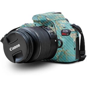 غلاف من ألياف الكربون متوافق مع كاميرا Canon EOS Rebel T7 - ​​أخضر خالص - غطاء لاصق واقٍ من الفينيل 3M ممتاز - سهل الاستخدام | صُنع في الولايات المتحدة الأمريكية بواسطة MightySkins