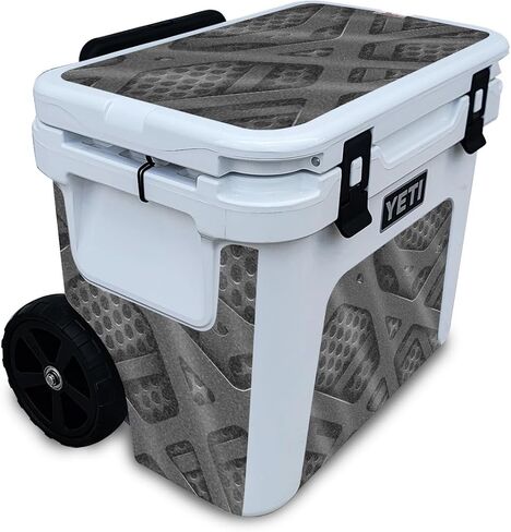 غلاف مبرد لامع لامع متوافق مع مبرد Yeti Roadie 32 ذو العجلات - Tech Wave - غطاء لاصق واقٍ من الفينيل 3M ممتاز - سهل الاستخدام | صُنع في الولايات المتحدة الأمريكية بواسطة MightySkins in Saudi Arabia