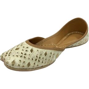 Punjabi Jutti for Women Handmade Mojari Traditional Shoes Ethnic Khussa Cream Jooti
