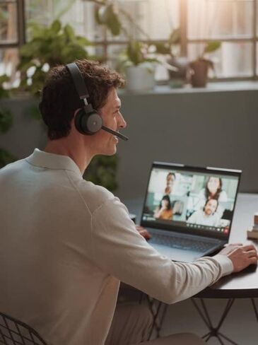 Lenovo Go Wireless ANC Headset in Saudi Arabia