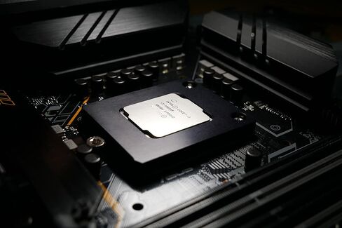 PCER24 [Anti Bent Cool Booster] Black Color CPU Fixing Bracket for LGA1200 Optimized Contact Surface with CPU Cooler in Saudi Arabia