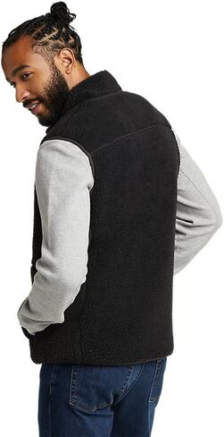 Eddie Bauer Men's Chilali Faux Shearling Fleece Vest in Saudi Arabia