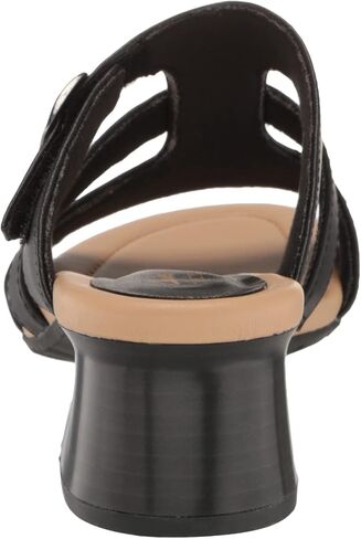 Clarks Women's Desirae Palm Heeled Sandal in Saudi Arabia