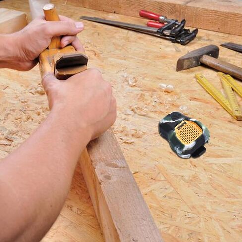 حافظة من السيليكون مع حزام حمل لمكبر صوت بلوتوث قابل للارتداء من DEWALT Jobsite Pro، حقيبة محمولة للسفر من أجل Dewalt - 190 1148 DW2 (مموه) in Kuwait