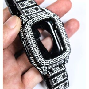 JOLOJO Diamond Band مع حافظة متوافقة مع Apple Watch 44mm، 45mm النساء/الرجال حجر الراين مجوهرات فاخرة بلينغ حزام معدني بديل لـ iWatch SE/SE 2 Series 8/7/6/5/4