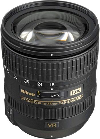 عدسة Nikon AF-S DX NIKKOR مقاس 16-85 مم f/3.5-5.6G ED VR (2178) + مجموعة مرشح + حافظة للغطاء + مجموعة تنظيف (متجددة) in Saudi Arabia