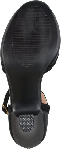 حذاء نسائي من Brinley Co بعرض عادي وواسع على شكل حرف T بلونين غير لامع ماري جين in Kuwait