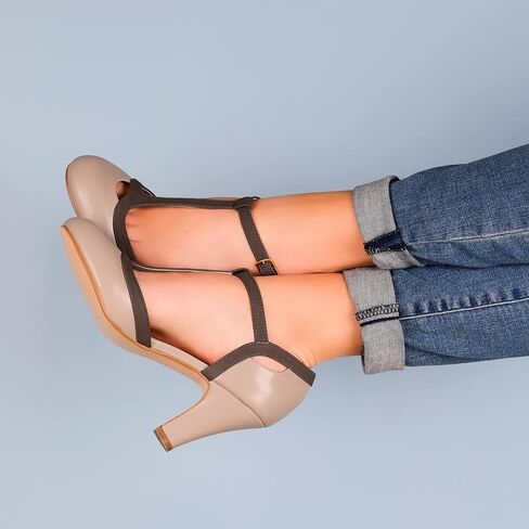 حذاء نسائي من Brinley Co بعرض عادي وواسع على شكل حرف T بلونين غير لامع ماري جين in Kuwait