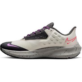 Nike women's Sneaker