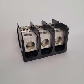 Marathon Special Products 1333595 Power Distribution Block, 133 Series 600VAC 420AMP Thermoplastic Body Material, Box Lug Connection