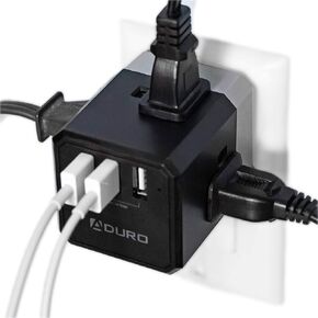 موسع منافذ التوصيل المتعددة Aduro مع شاحن USB وواقي التيار الكهربائي PowerUp Squared Wall Plug Expander محول كهربائي مع 3 منافذ متعددة و3 منافذ USB (أبيض) in Kuwait