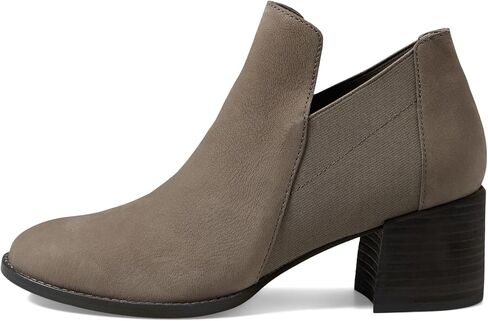 Eileen Fisher Bayo in Saudi Arabia